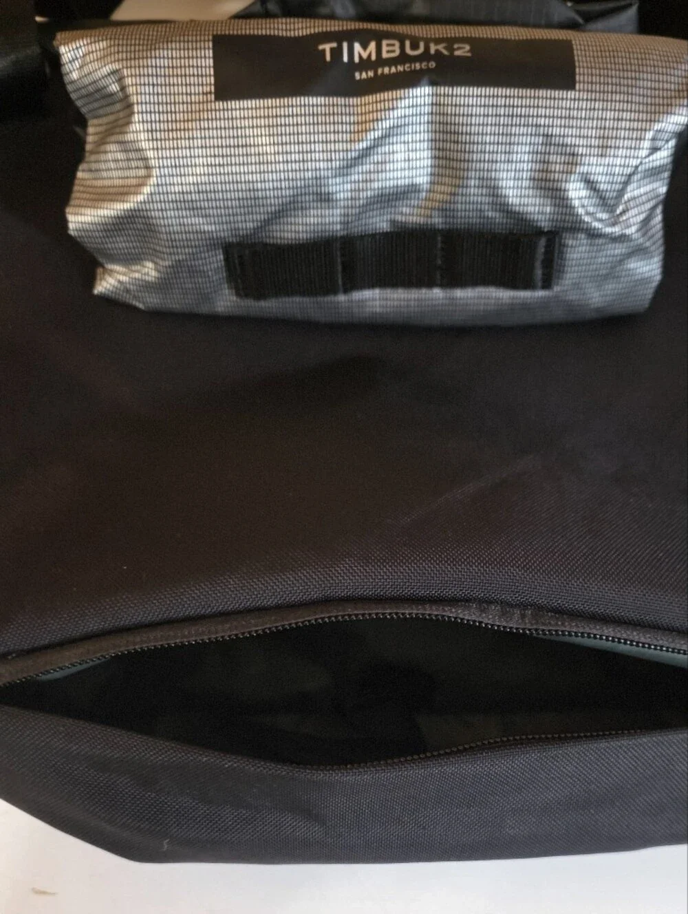 Timbuk2 sleek black